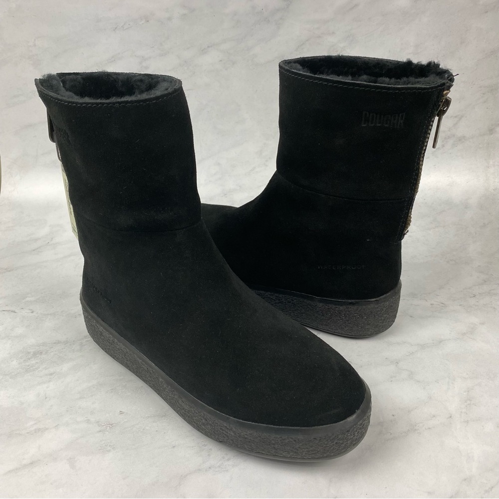 Cougar: Button Sueded Genuine Lambswool Waterproof Short Winter Boots Size 7 NWT